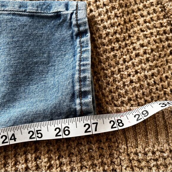 Madewell 9" Mid-Rise Skinny Jeans in Comfort Stretch: Eco Edition 27 - Picture 5 of 7